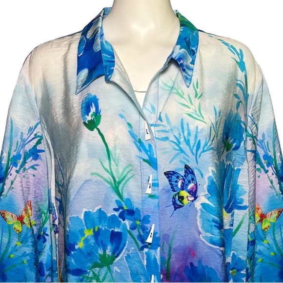 Ali Miles Plus Size 2X Artsy Colorful Butterfly Print Aqua Button Up Tunic Top - Picture 4 of 10